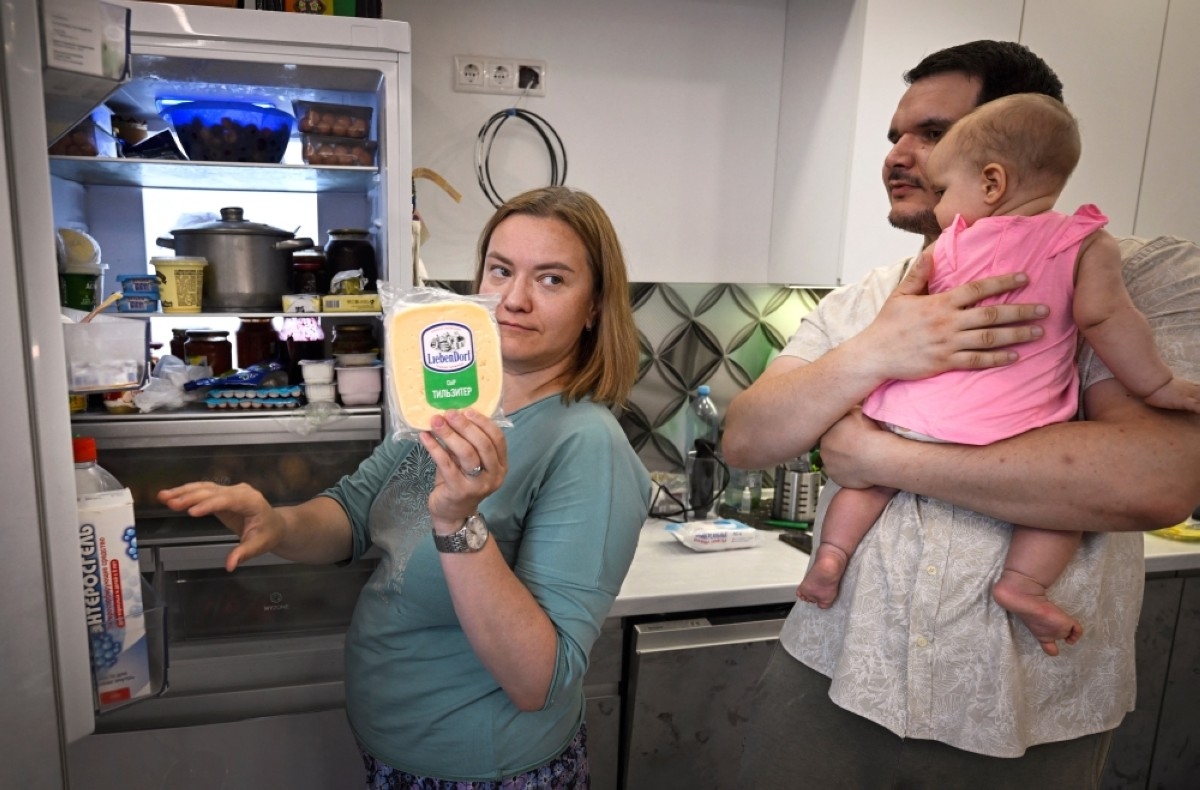 Sanctions? No big deal, say Russian middle-class couple