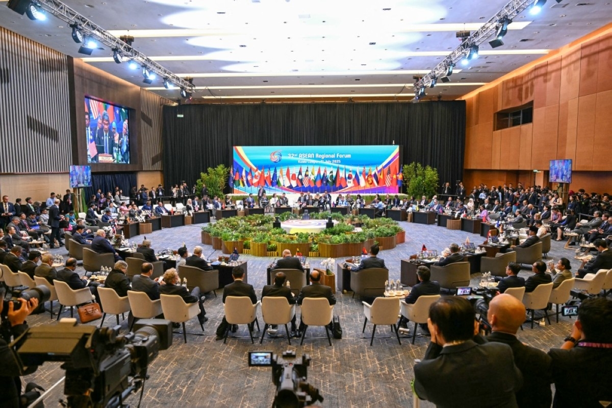 US, China hold ‘positive' talks at ASEAN foreign ministers' meeting