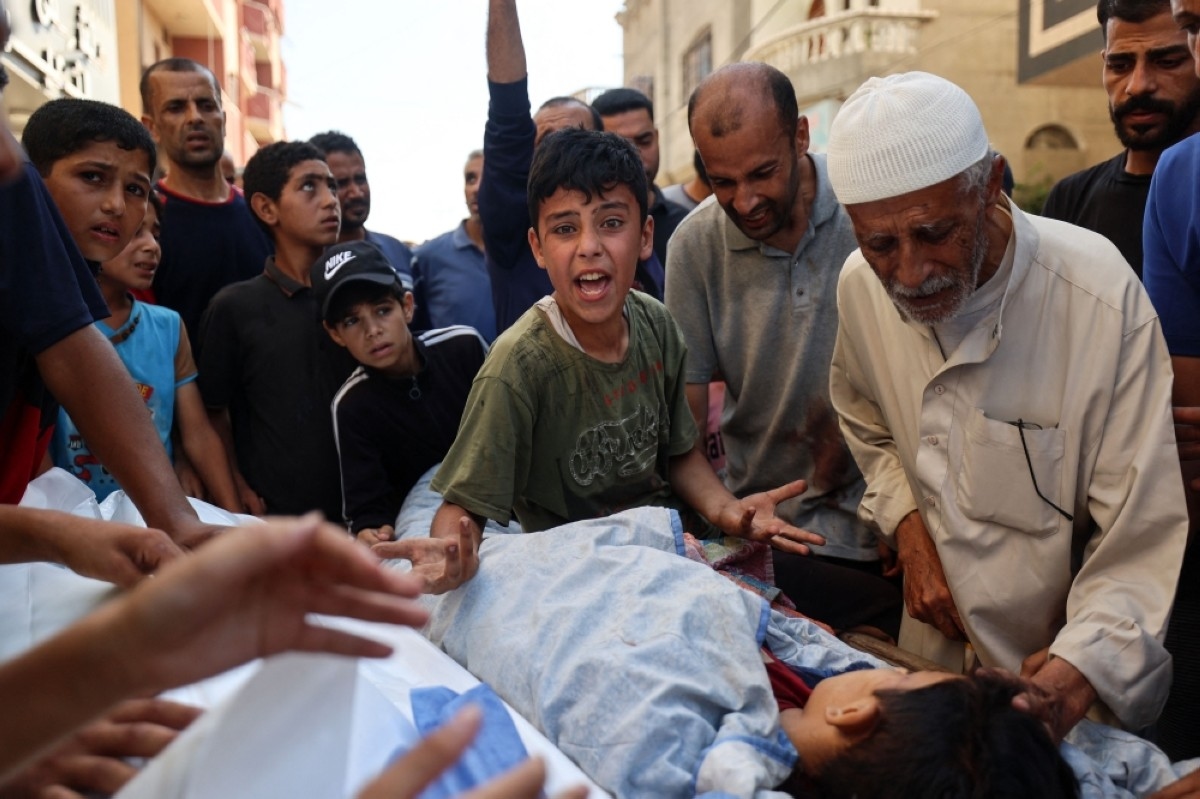 Zionists kill thirsty children as Gaza martyrs top 58,000