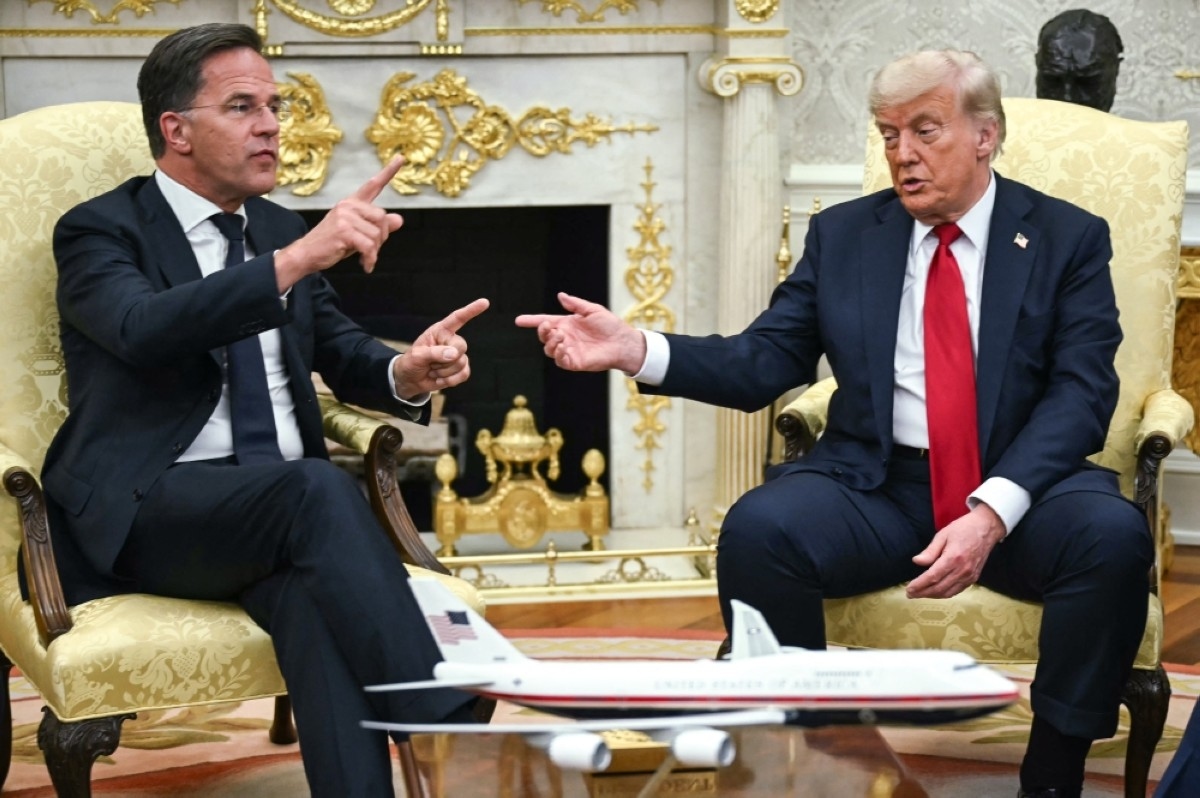 Trump to arm Ukraine, warns Russia