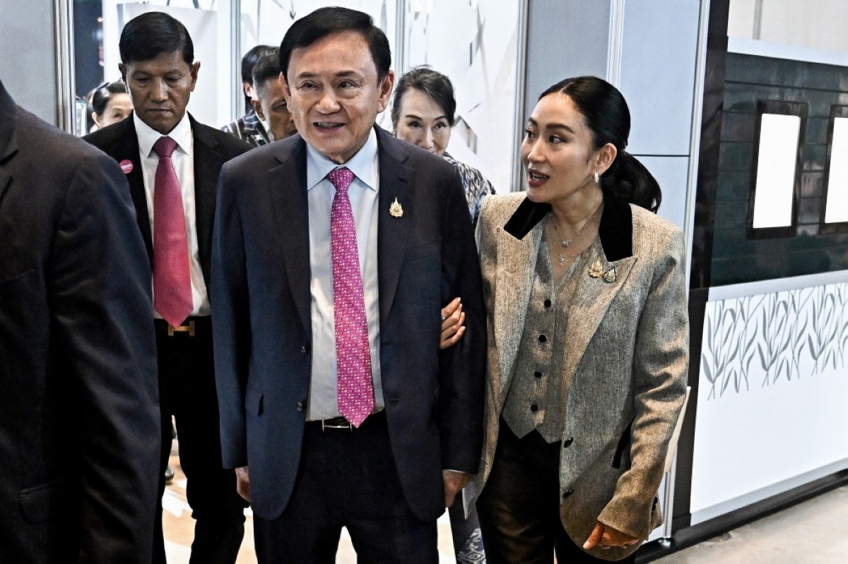 Thai ex-PM Thaksin appears on stand in defamation case