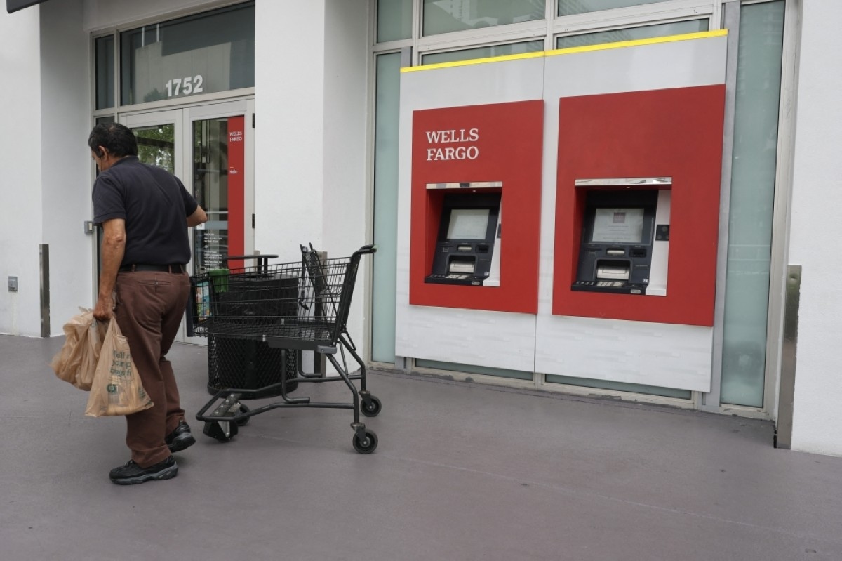 Wells Fargo banker under ban involved in criminal case: China