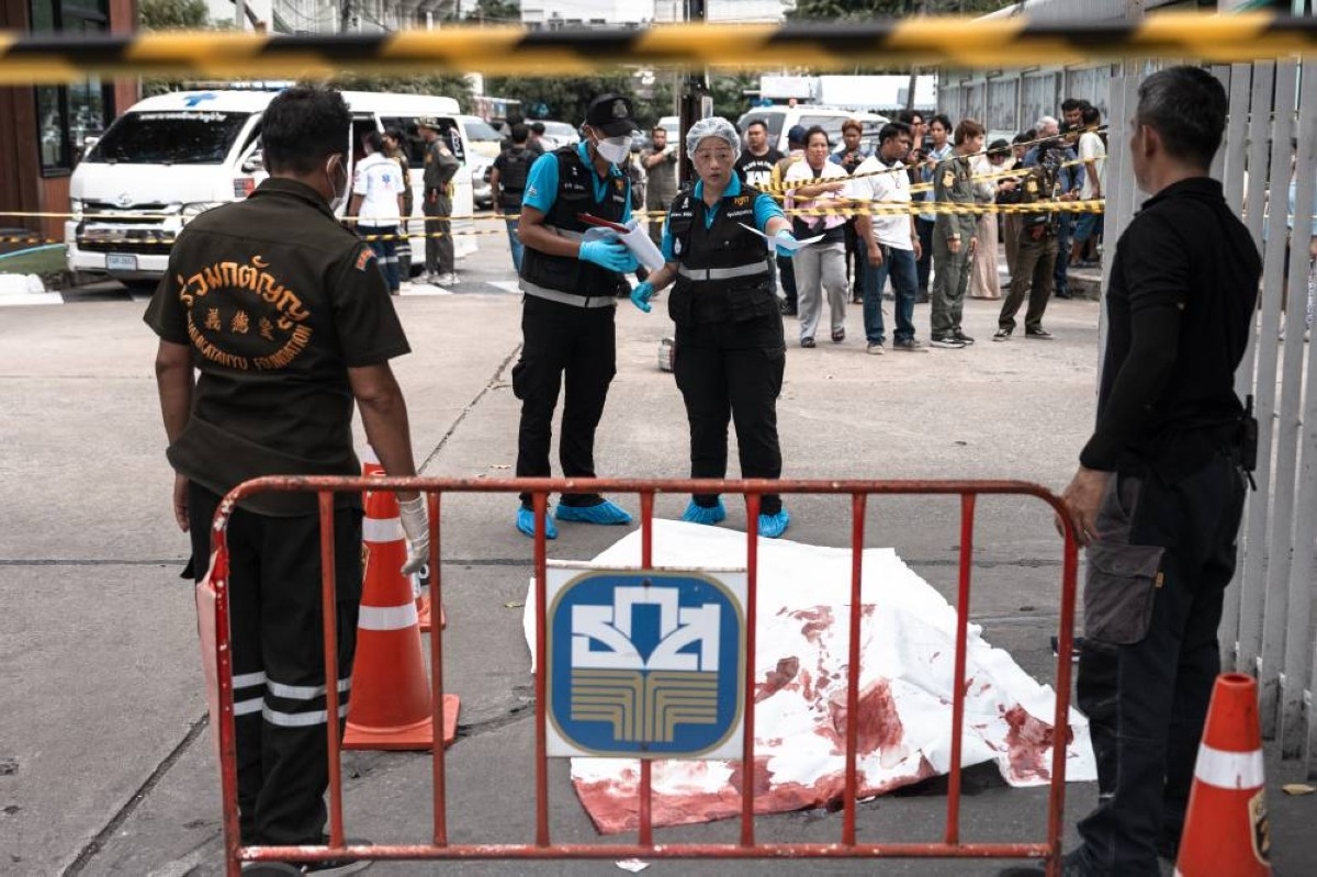 Gunman kills five in Bangkok before shooting himself