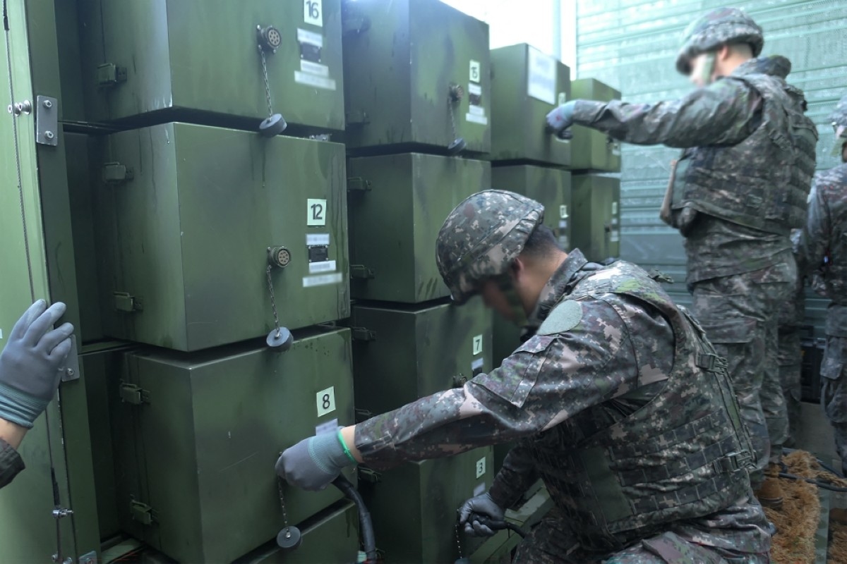 S Korea removing loudspeakers on border with North