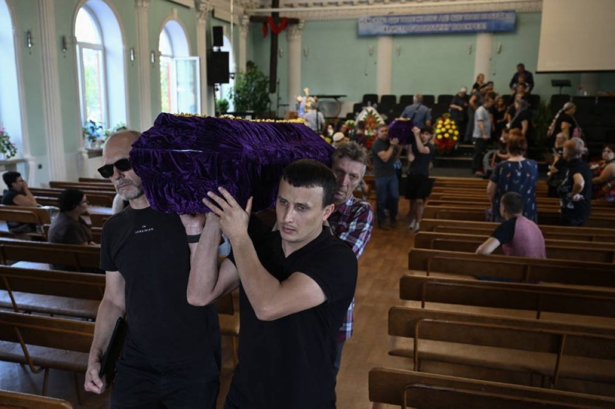 Ukraine's funeral workers bearing the burden of war