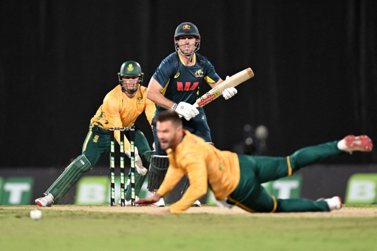 Brevis smashes record ton as South Africa level T20 series