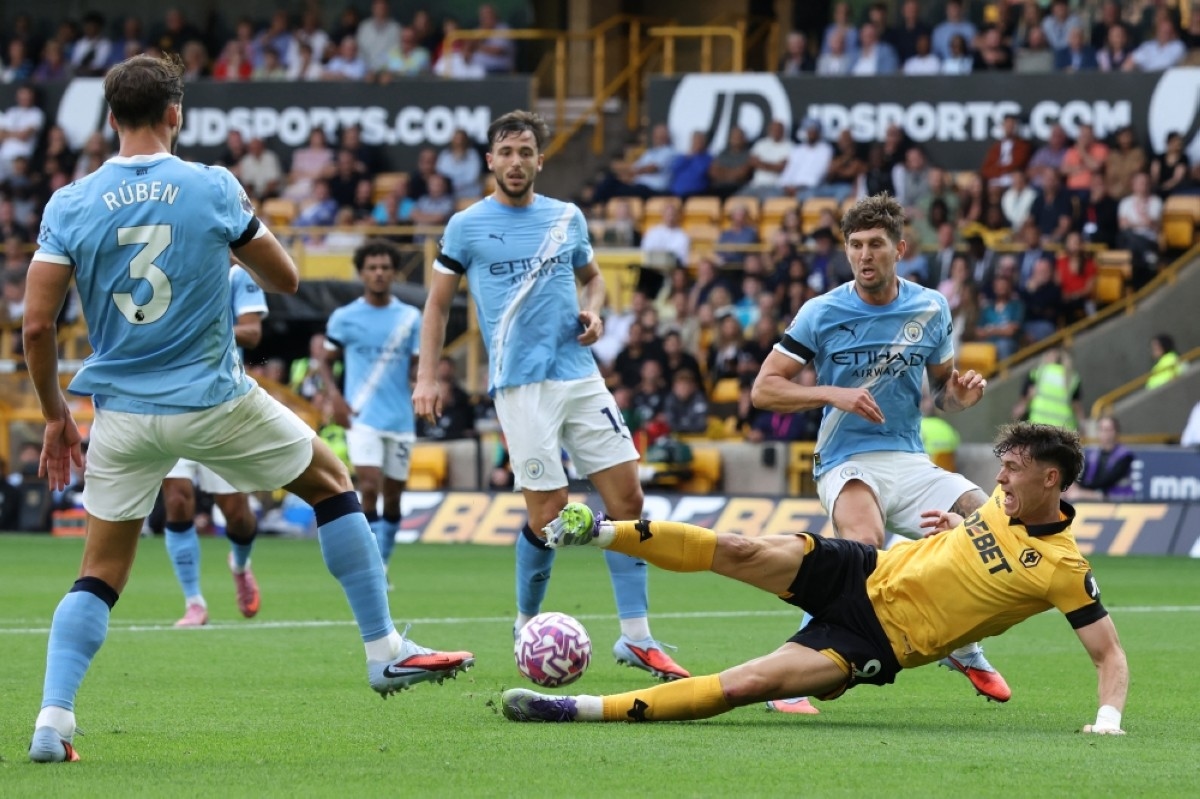Haaland fires Man City to opening win at Wolves