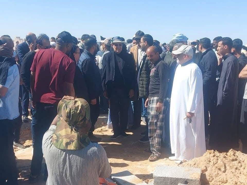 تشييع جنازة عائشة لمعدل بحضور شخصيات رسمية وساكنة العيون