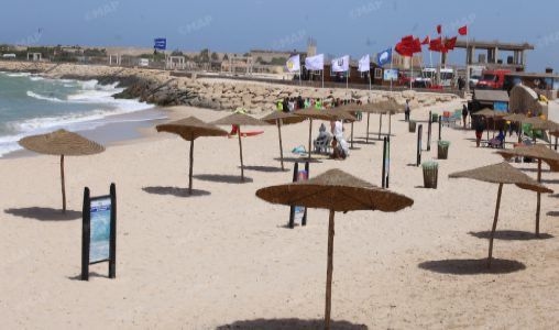 للسنة الـ13 على التوالي.. شاطئ أم لبوير بالداخلة يرفع 'اللواء الأزرق'