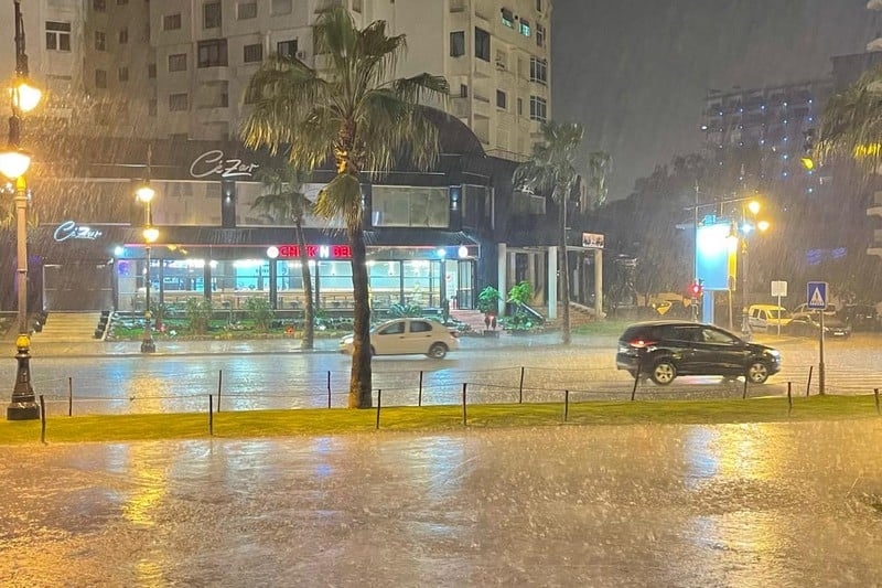 المغرب يتجاوز مرحلة الخطر المنخفض الجوي 'جانا'