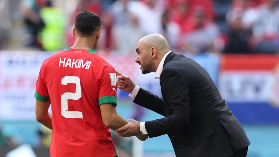 الركراكي يعلن ثقته في تتويج المغرب بكأس إفريقيا: 'حكيمي سيرفع الكأس'
