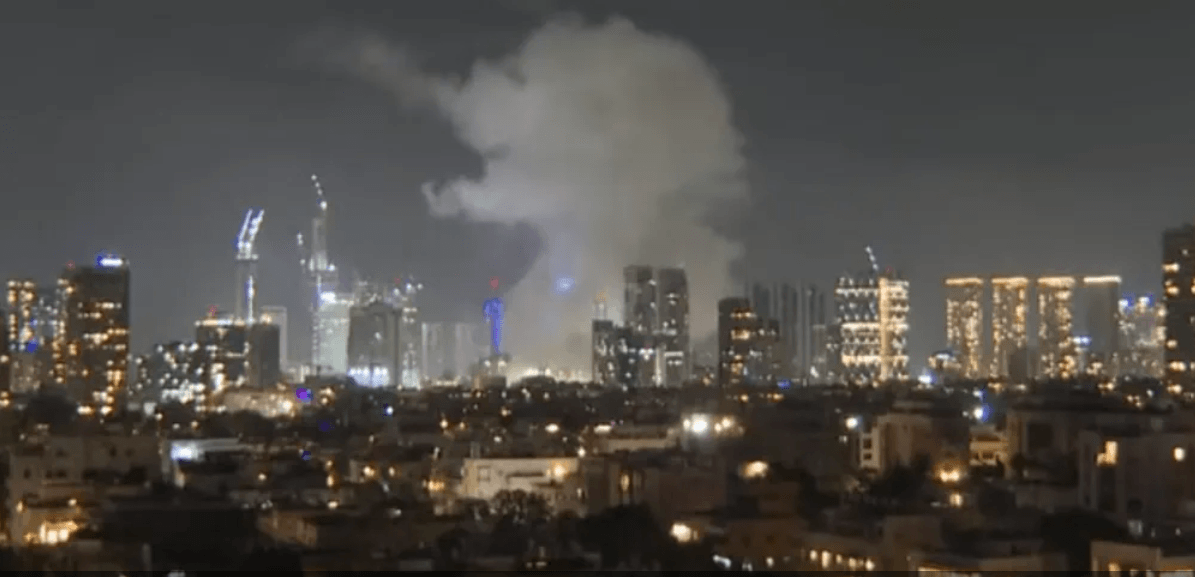 بدء الرد الإيراني على تل أبيب بإطلاق مئات الصواريخ الباليستية تجاه إسرائيل