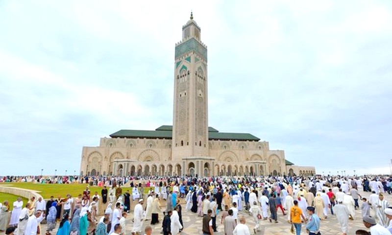 "اَلْخُطْبَةُ الْمُوَحَّدَةُ" وَالْأَئِمَّةُ الْخَوَارِجُ!