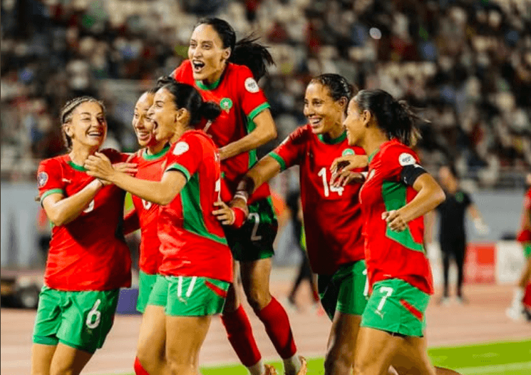 الملك محمد السادس يهنئ أعضاء المنتخب المغربي النسوي لكرة القدم على مسيرتهن المتألقة في كأس أمم إفريقيا للسيدات