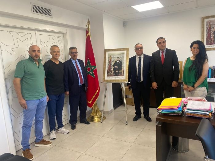 رئيس غرفة الصناعة التقليدية لجهة طنجة تطوان الحسيمة  يلتقي بالقنصل العام للمملكة المغربية بمدريد