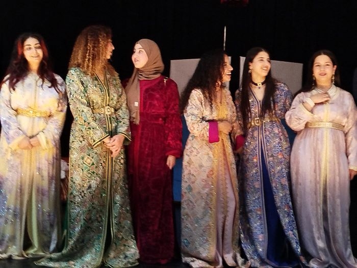 تلميذات مؤسسة لويس بيبيس بالعرائش يتألقن في عرض مسرحية بنات لالة منانة ‎