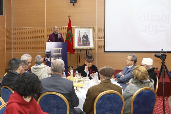 بمناسبة الدكرى الحادية عشرة على تأسيسه ، شهد بيت الصحافة بطنجة مغرب اليوم الثلاثاء 25 مارس 2025  الموافق ل 14 رمضان 1446 هجرية ، حفل فطور رمضاني، احتفالاً بالعشرية الأخيرة من الشهر المعظم .كما يأتي هذا الحدث في إطار تعزيز قيم الإخاء والتواصل بين المهنيين في مجال الإعلام.