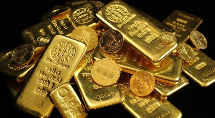 الذهب يصعد مع تراجع الدولار