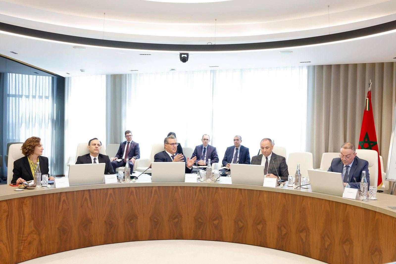 أخنوش يترأس جلسة عمل وزارية لتزيل خطة الحكومة الرامية إلى تحفيز التشغيل