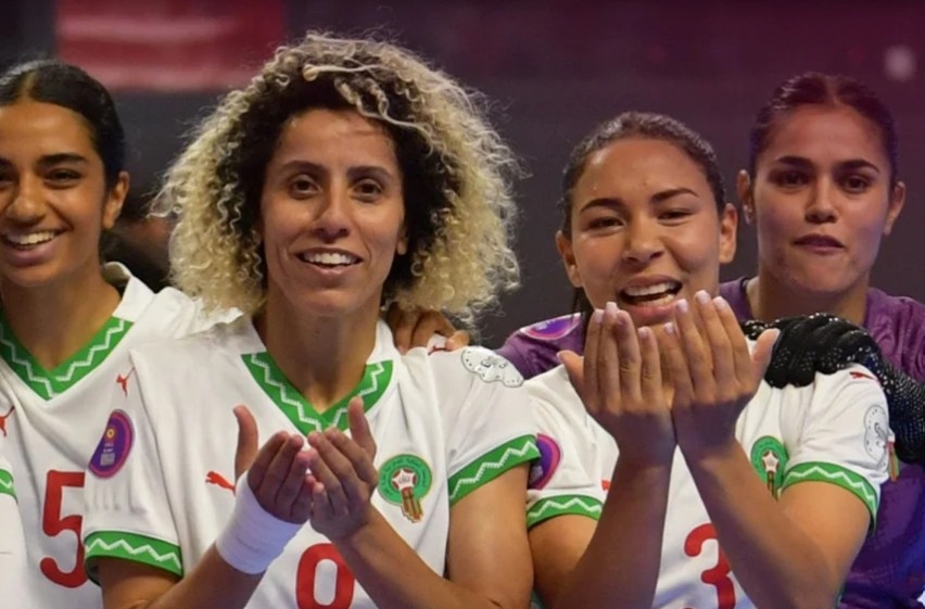 'لبؤات القاعة' يكتسحن المنتخب الكاميروني