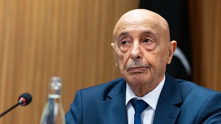 رغم تحذيرات المركزي.. عقيلة صالح يدافع عن ميزانية الـ69 مليار دينار