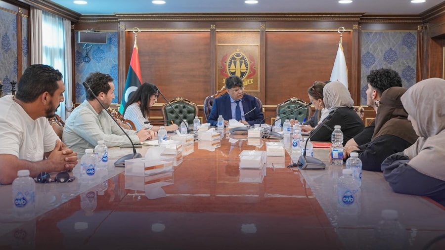 مصدر للأحرار: الصور يوجه بالاستماع لتظلمات أهالي المحبوسين على ذمة قضايا ومعالجتها
