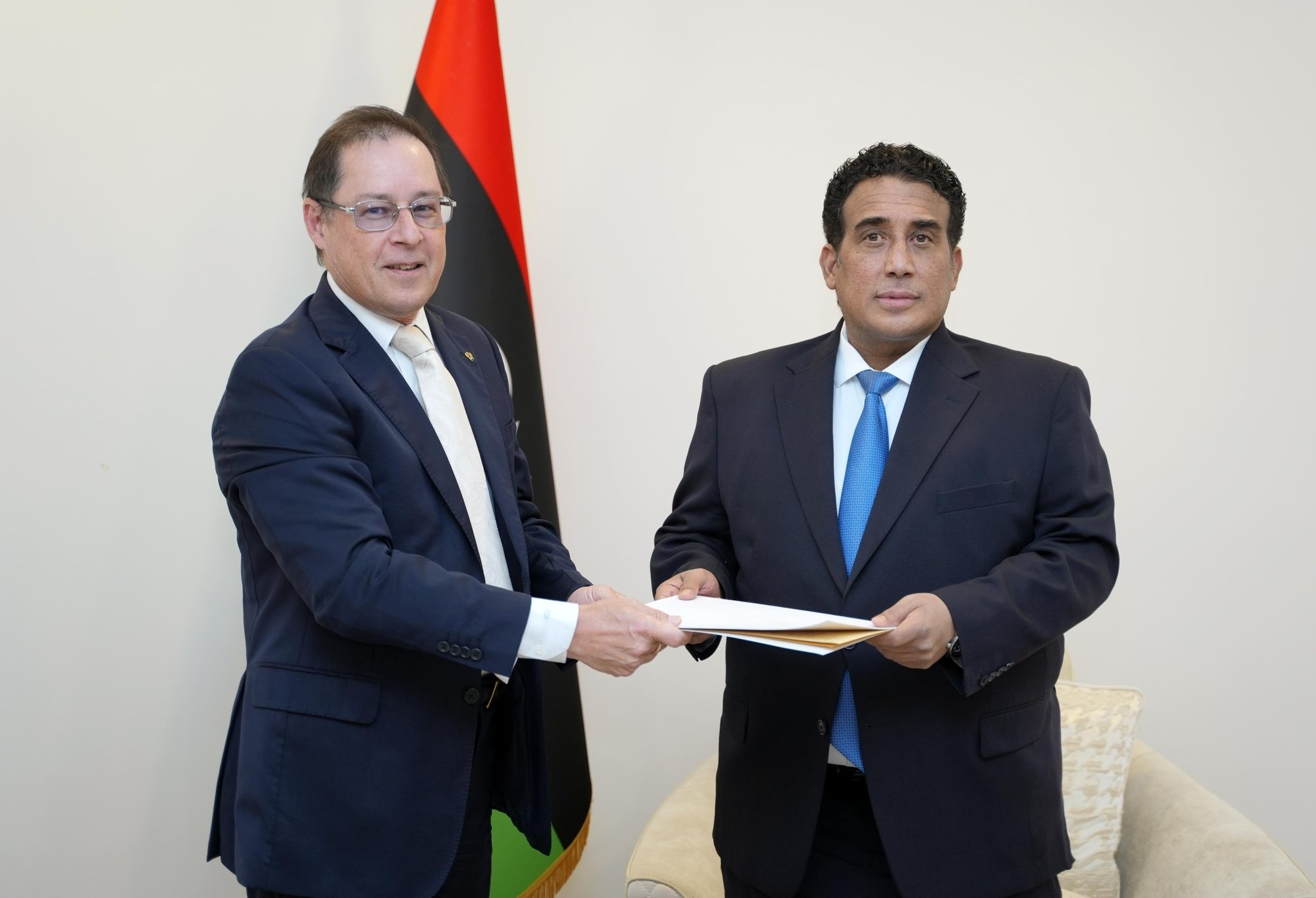 Menfi receives Putin's invitation to attend Arab-Russian Summit