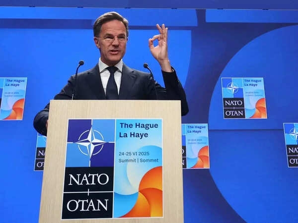 Flatterer-in-chief: How NATO's Rutte worked to win over Trump