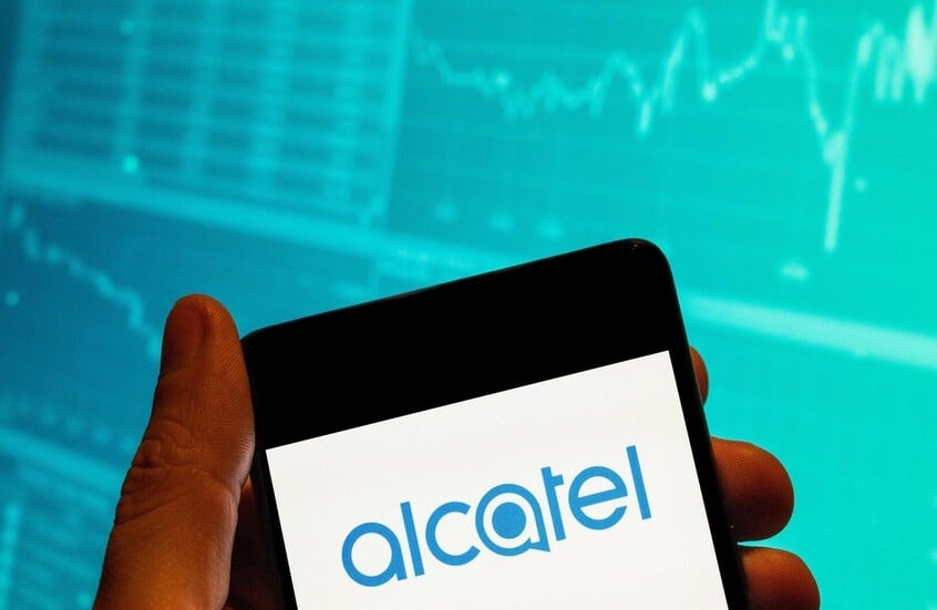 Alcatel تعود لعالم الأجهزة الذكية بهاتف جديد