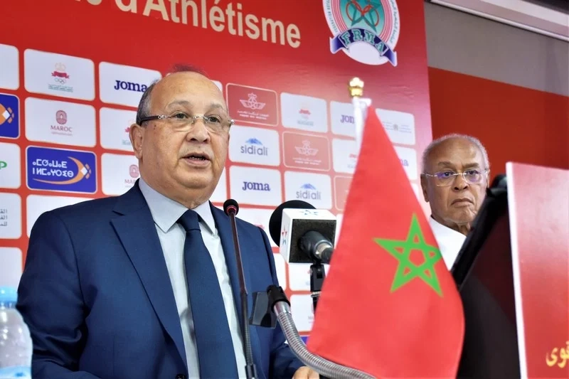 من باريس إلى نانجينغ: 19 عامًا من الأزمات الإدارية والإخفاقات في جامعة ألعاب القوى المغربية تحت قيادة عبد السلام أحيزون