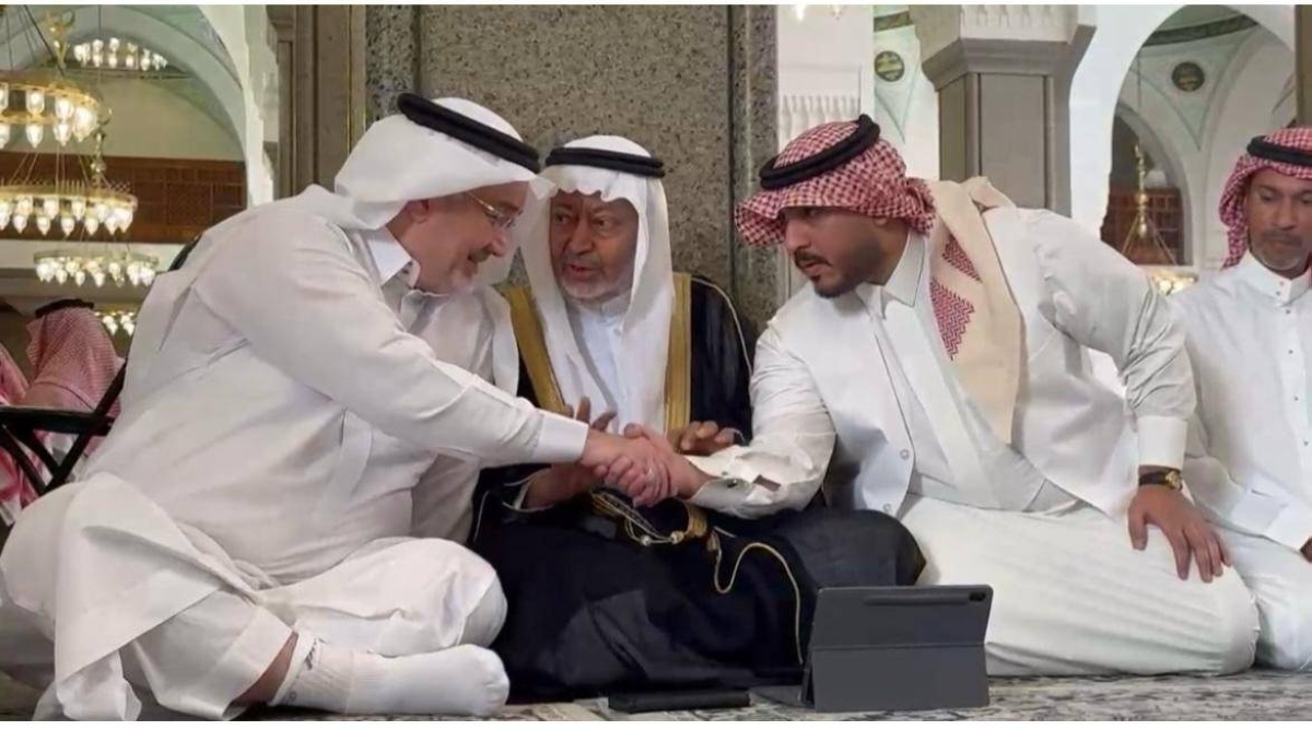 إسماعيل تركستاني يحتفل بعقد قران كريمته في مسجد قباء بالمدينة المنورة