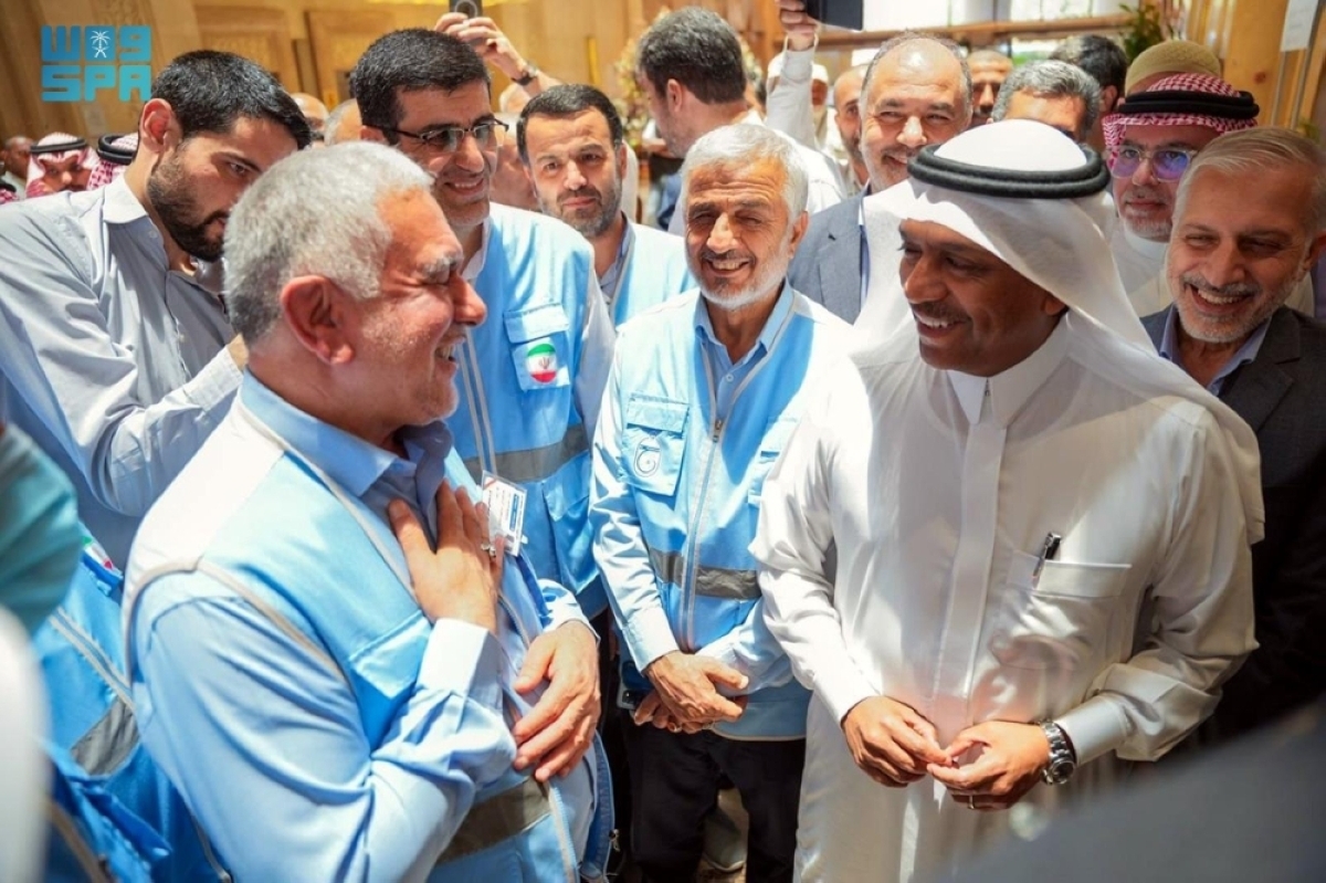 نائب وزير الحج والعمرة يتفقد مقار إقامة الحجاج الإيرانيين في مكة