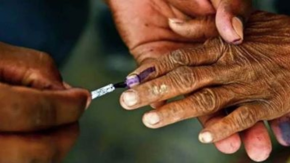 Nilambur By Election 2025: ചിത്രം തെളിഞ്ഞു; നിലമ്പൂരിൽ പോരാട്ടത്തിന് 10 പേർ, 4 സ്ഥാനാർത്ഥികൾ പിന്മാറി