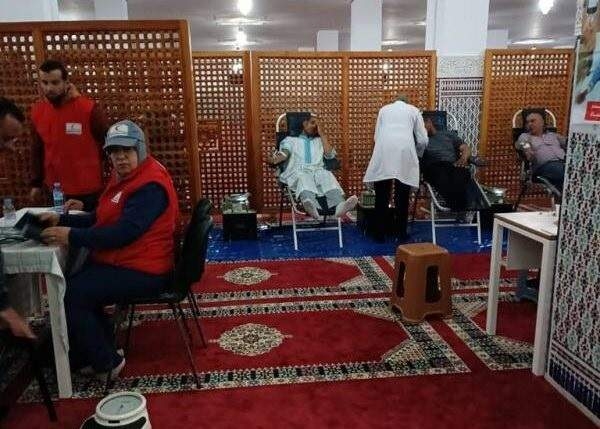 تواصل حملات التبرع بالدم في مساجد مراكش خلال شهر رمضان