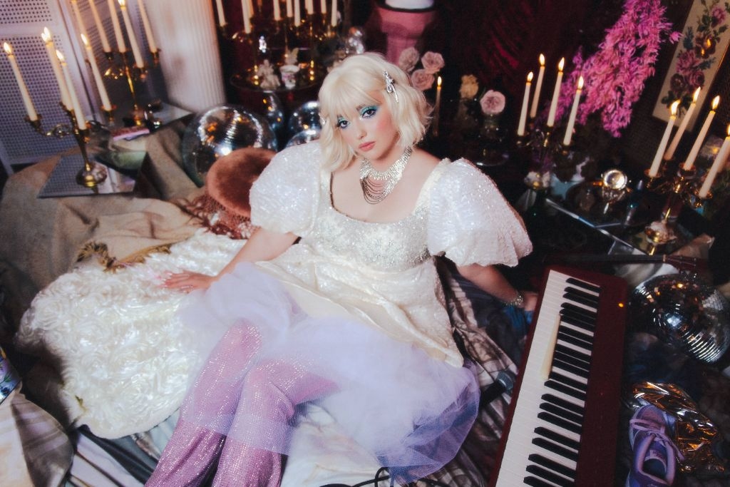 Merci, Mercy Drops New Single 'Inside Out'