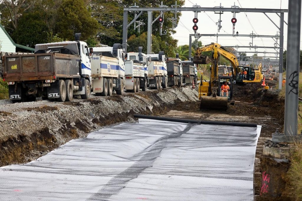 Auckland Rail Network Reopens After Successful Upgrades