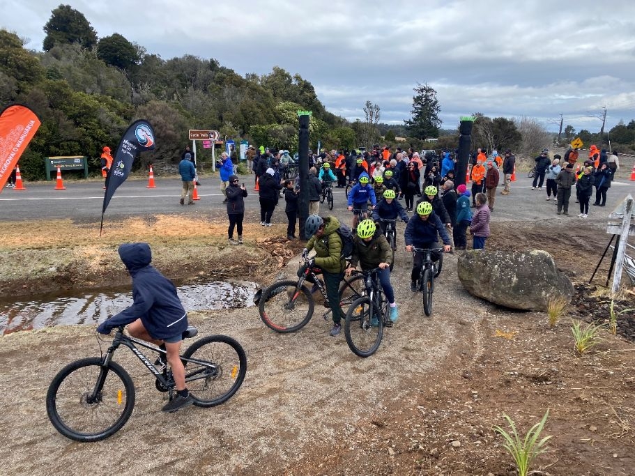 Matariki Celebrated With Opening Of New Te Hangāruru Cycle Trail