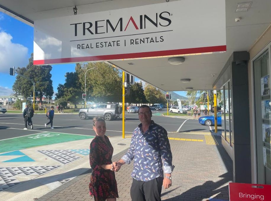 Tremains Signs On As Naming Rights Sponsor For Volunteer Great Lake Taupō