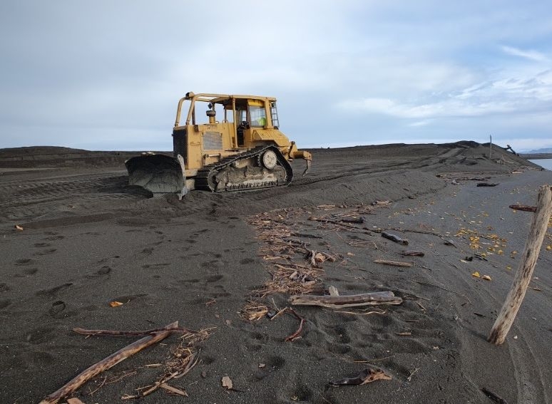 Hawke's Bay Regional Council Lowering Beach Crest Of Wairoa River Bar