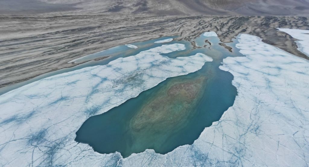 Antarctic Footprint Clean-up Challenges – How A Remote Antarctic Base Clean-up Protected One Of Earth's Clearest Lakes