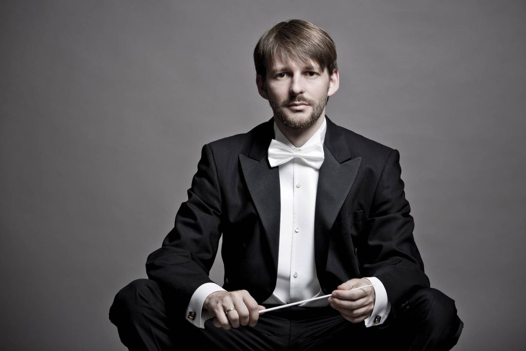 Virtuoso & Sensational Conductor Join NZSO In Wellington & Christchurch