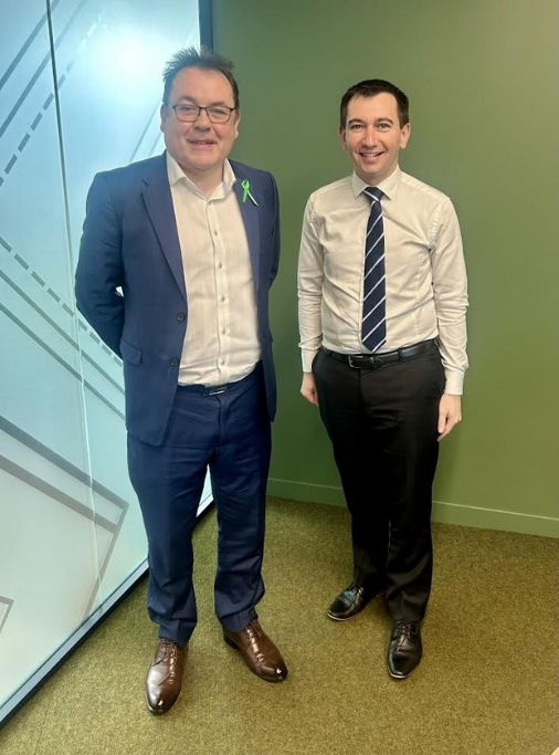 Bowel Cancer NZ Meets With Health Minister To Push For Screening From Age 45 & Post-Treatment Exercise Programme