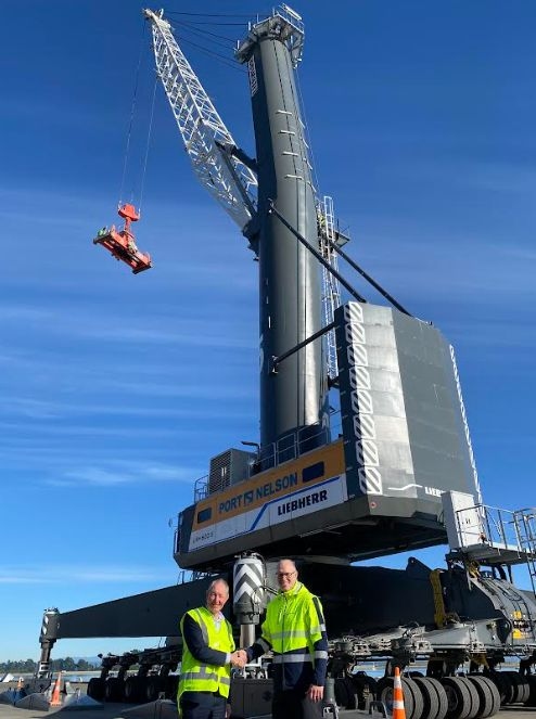 Port Nelson Commissions New Zealand's First Electric Mobile Harbour Crane At Celebratory Event