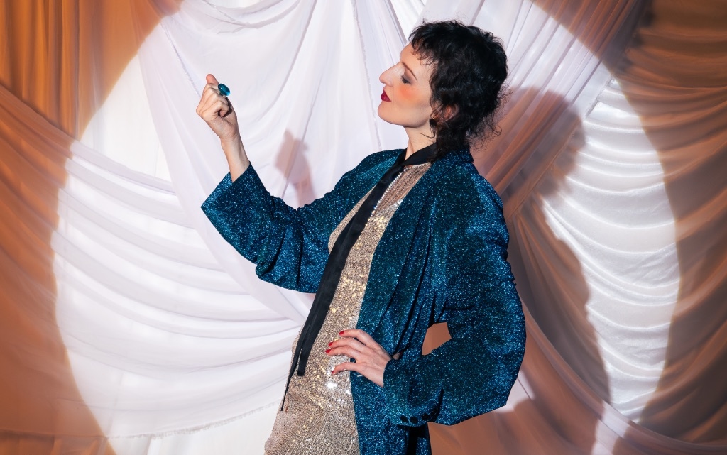 A Bold, Modern Twist On Shakespeare's Twelfth Night