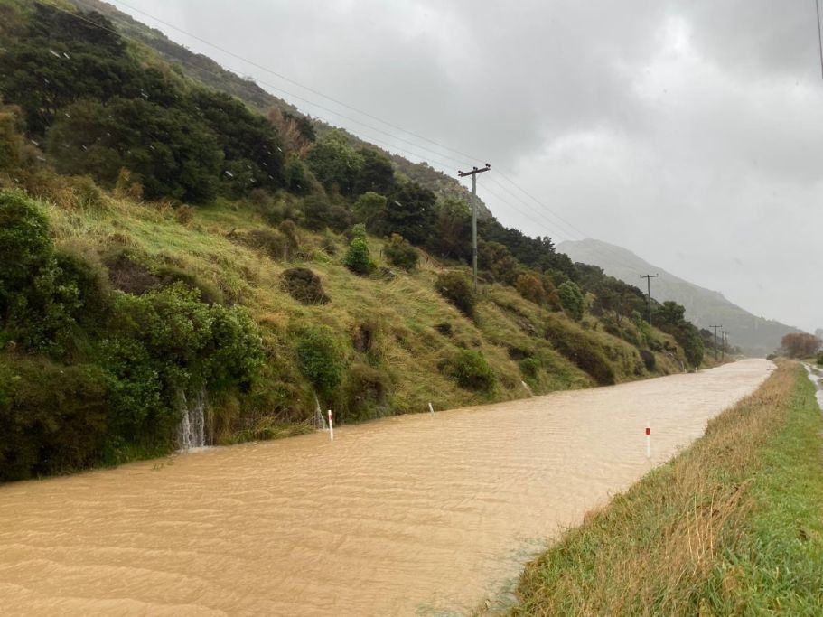 Canterbury Storm Update 4 Pm - Akaroa Highway Closed Overnight, Waikirikiri/Selwyn River Plateauing