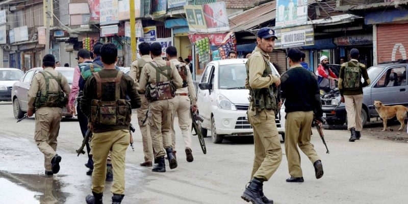 Senior Kashmiri Journalist Detained in Srinagar Over Social Media Post