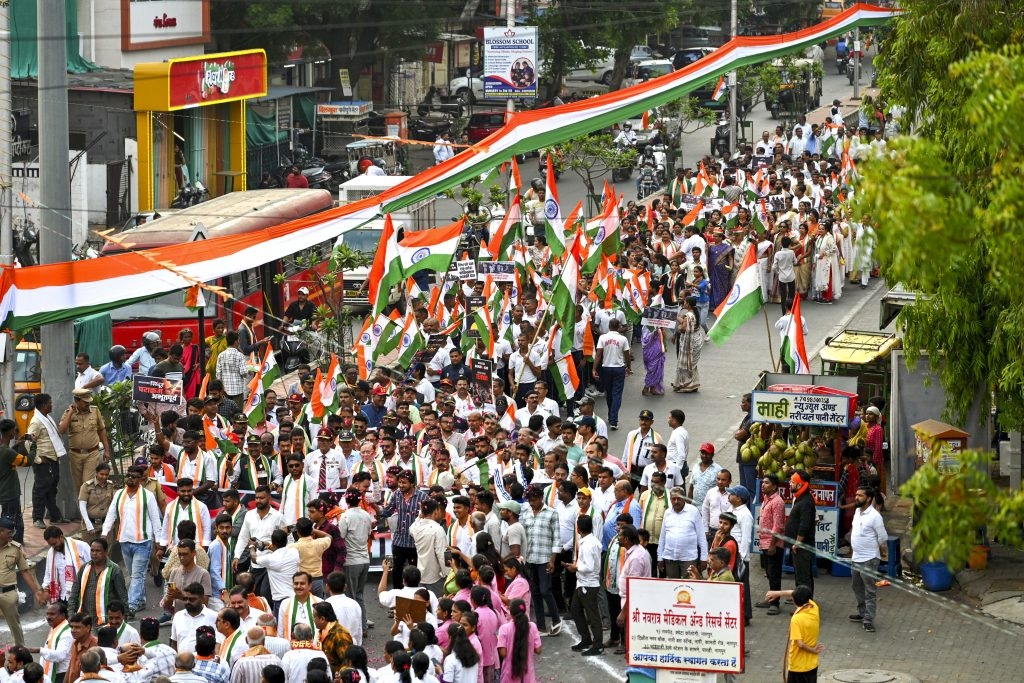 Political Rent-seeking of Armed Forces is Detrimental to Democracy