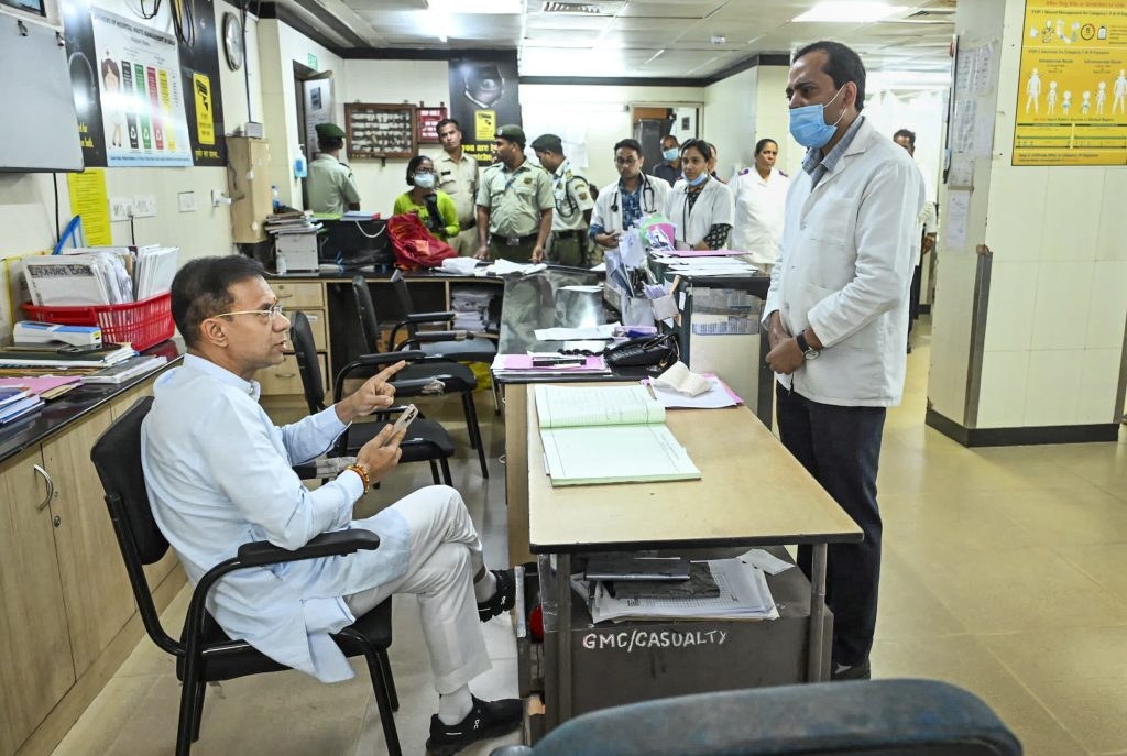 Doctor Humiliated by Goa Health Minister Rejects His ‘Studio' Apology, Demands a Public One