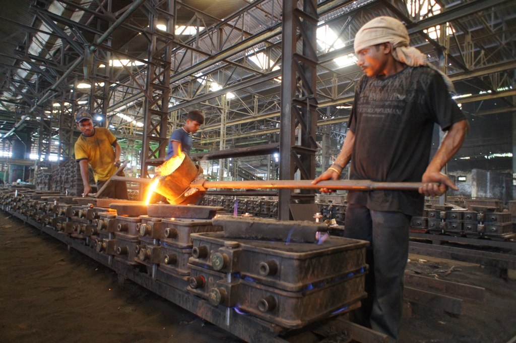 ‘Lazy' Workforce or ‘Arrogant' Government? Row Over Andhra Ordinance Allowing Ten-Hour Workdays