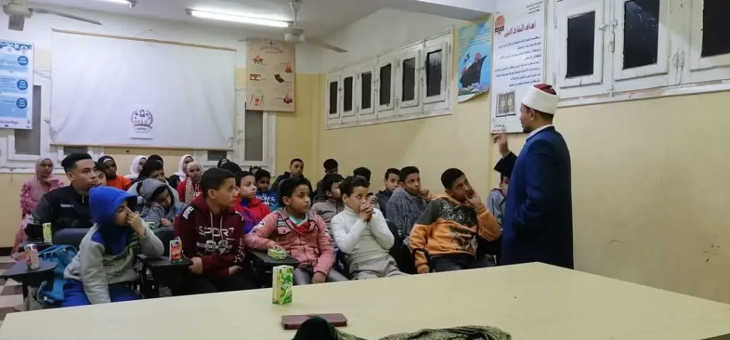 وزارة الرياضة تواصل تنفيذ برنامج 'رواق الأزهر' في موسمه الثالث لتعزيز الوعي الديني لدى النشء والأسرة